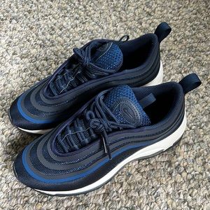 Big kid/ Women’s Nike airmax 97
